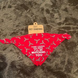 Reversible dog bandana